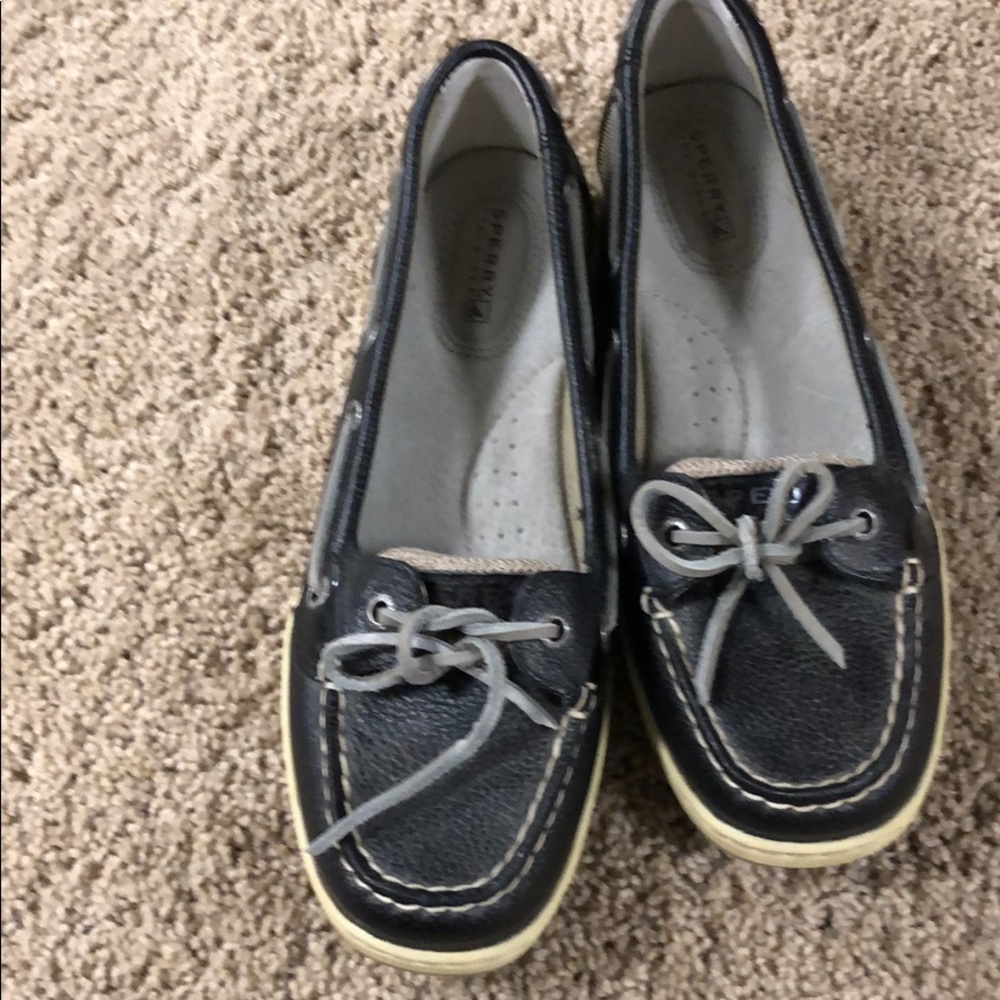 Sperrys worn a few times